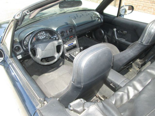 1997 Mazda MX-5 Miata Base XE GLE GXE