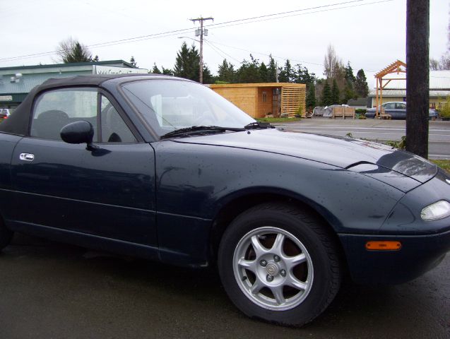 1997 Mazda MX-5 Miata Base XE GLE GXE