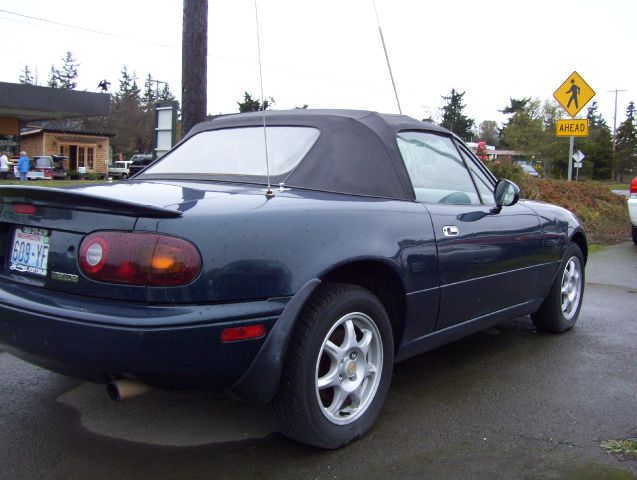 1997 Mazda MX-5 Miata Base XE GLE GXE