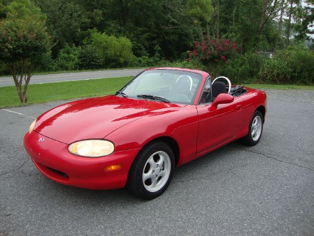 1999 Mazda MX-5 Miata C320 Wagon