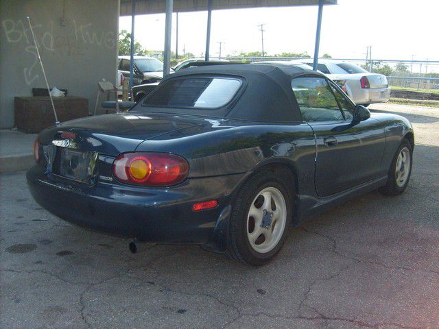 1999 Mazda MX-5 Miata Base