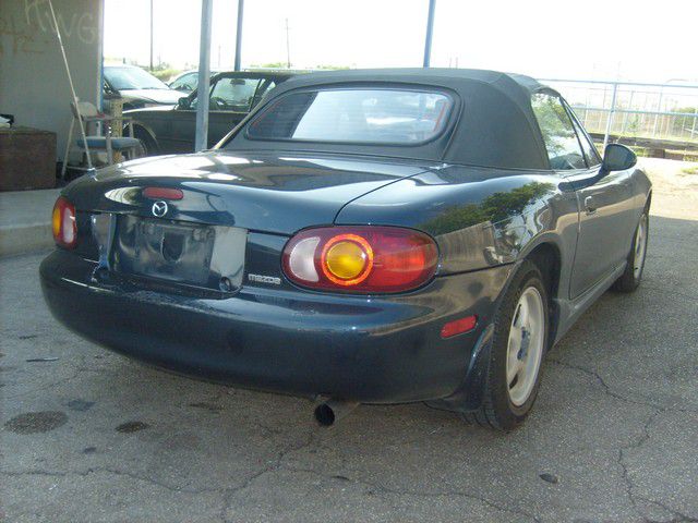 1999 Mazda MX-5 Miata Base