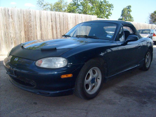 1999 Mazda MX-5 Miata Base