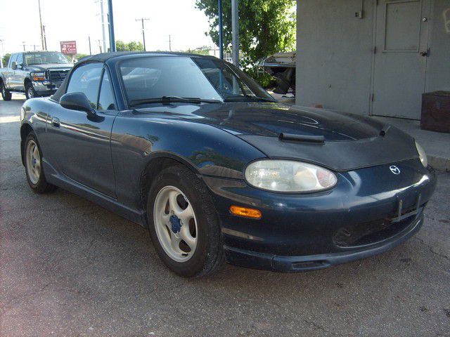 1999 Mazda MX-5 Miata Base