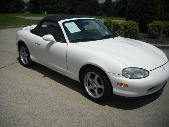 1999 Mazda MX-5 Miata Base