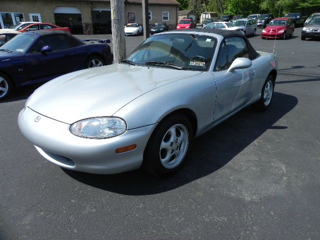 1999 Mazda MX-5 Miata Base