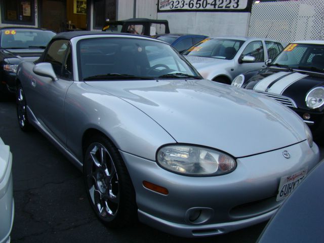 2000 Mazda MX-5 Miata Base