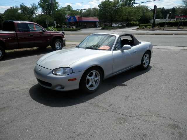 2000 Mazda MX-5 Miata Base