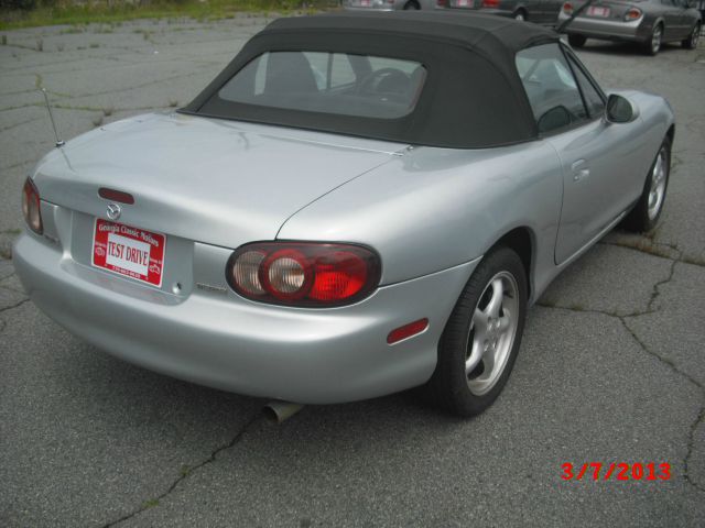 2001 Mazda MX-5 Miata Base