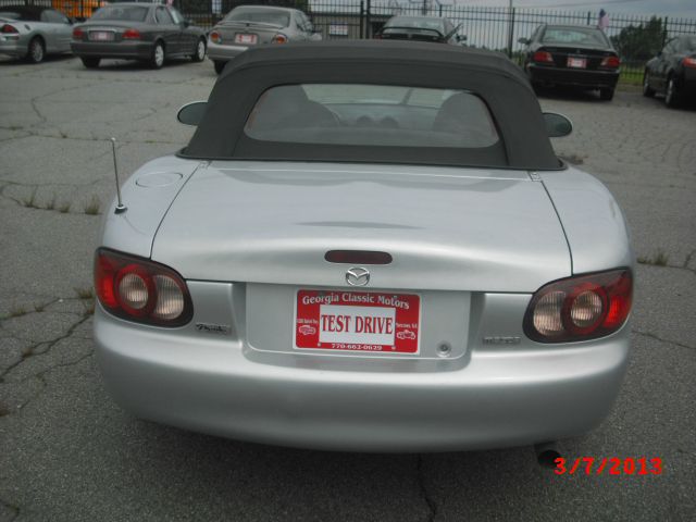 2001 Mazda MX-5 Miata Base