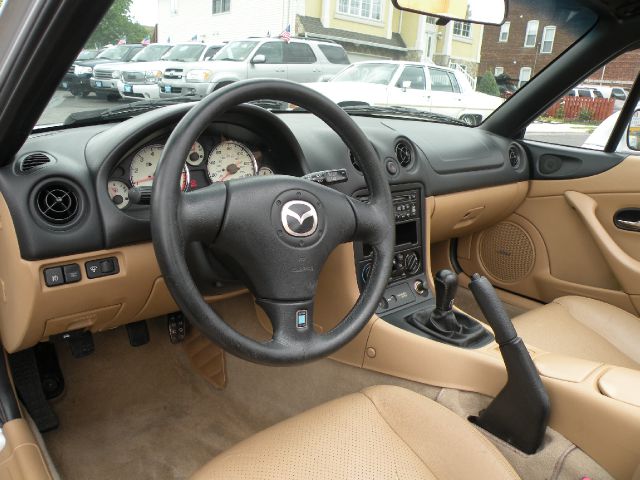 2001 Mazda MX-5 Miata Unknown