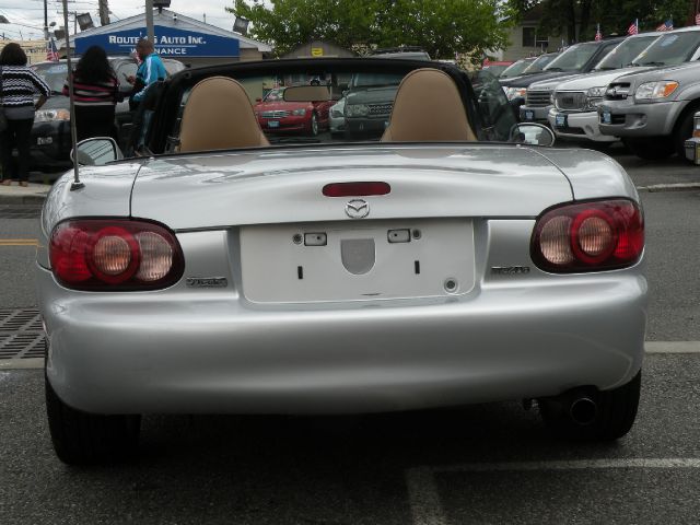 2001 Mazda MX-5 Miata Unknown