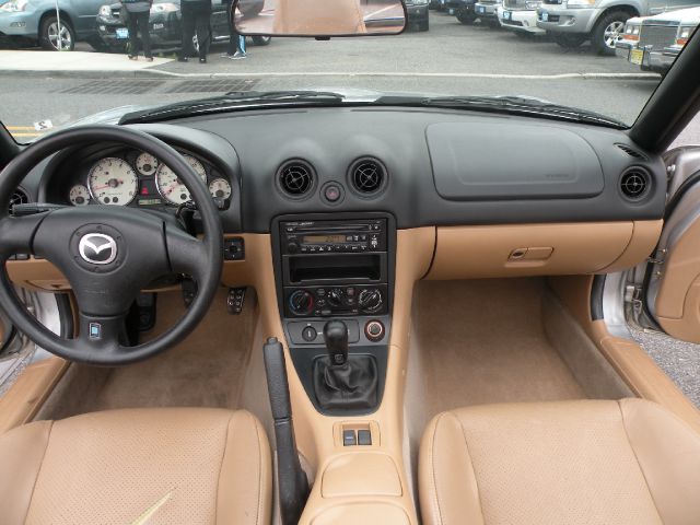 2001 Mazda MX-5 Miata Unknown