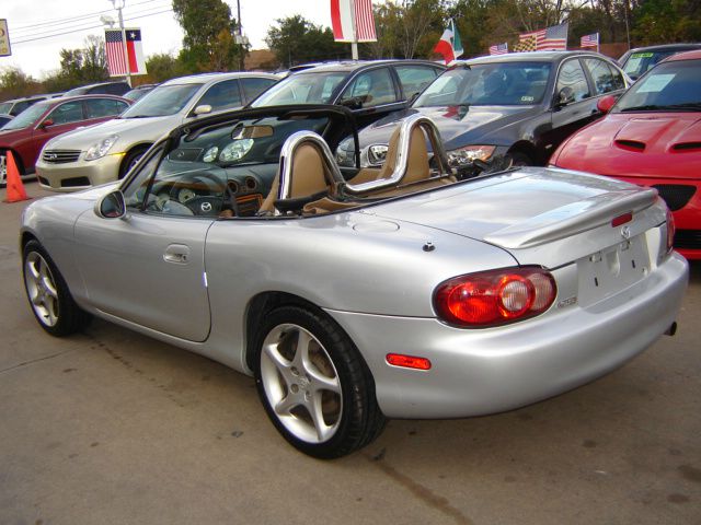 2001 Mazda MX-5 Miata X