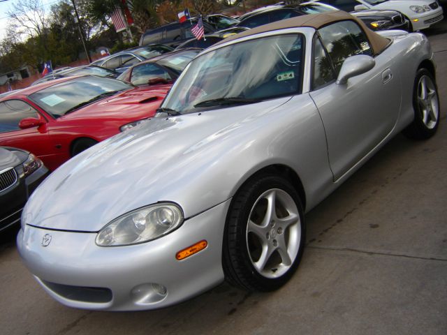 2001 Mazda MX-5 Miata X