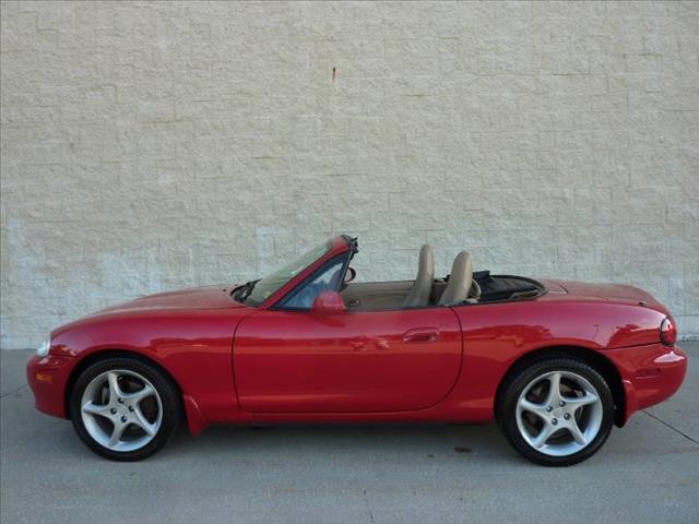 2002 Mazda MX-5 Miata FWD 5dr Wgn I4 CVT