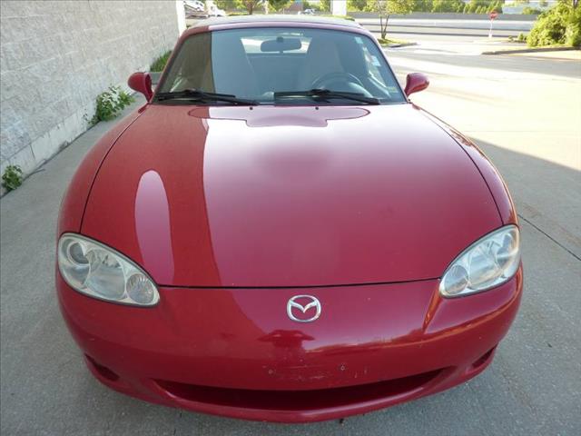 2002 Mazda MX-5 Miata FWD 5dr Wgn I4 CVT