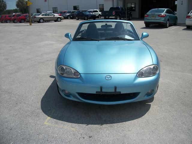 2002 Mazda MX-5 Miata Base