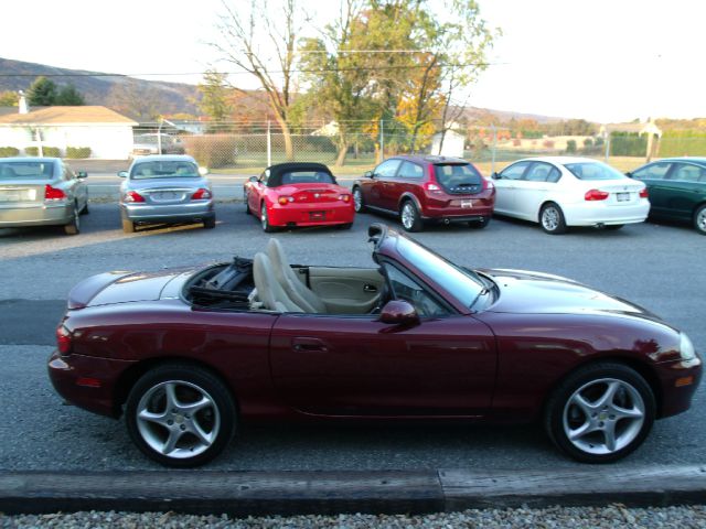 2003 Mazda MX-5 Miata Base