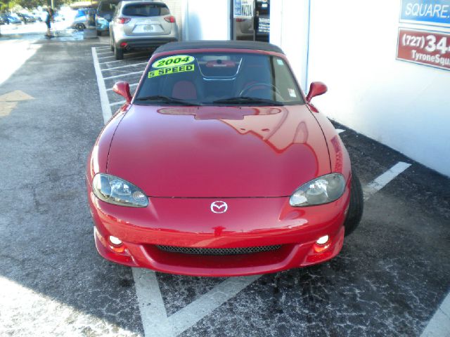 2004 Mazda MX-5 Miata C15