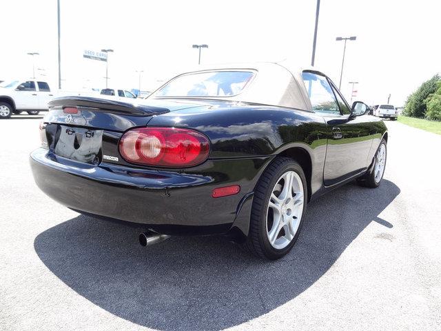 2004 Mazda MX-5 Miata FE Sedan