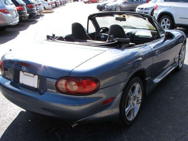 2005 Mazda MX-5 Miata 4DR SE FFV 2WD AT