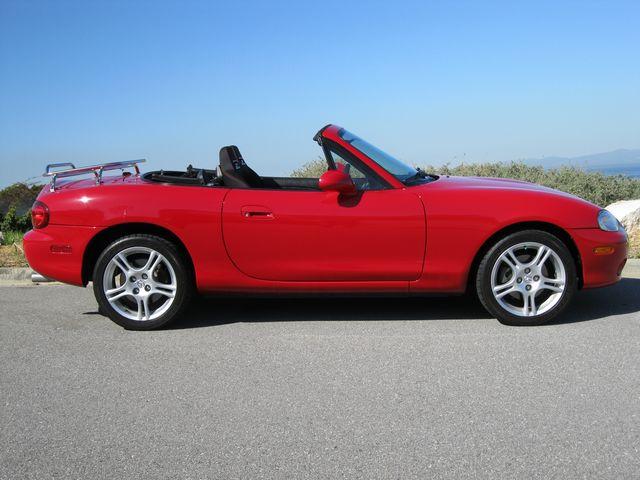 2005 Mazda MX-5 Miata Rt/10 Convertible