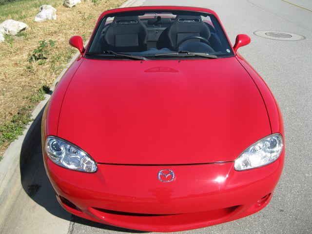 2005 Mazda MX-5 Miata Rt/10 Convertible