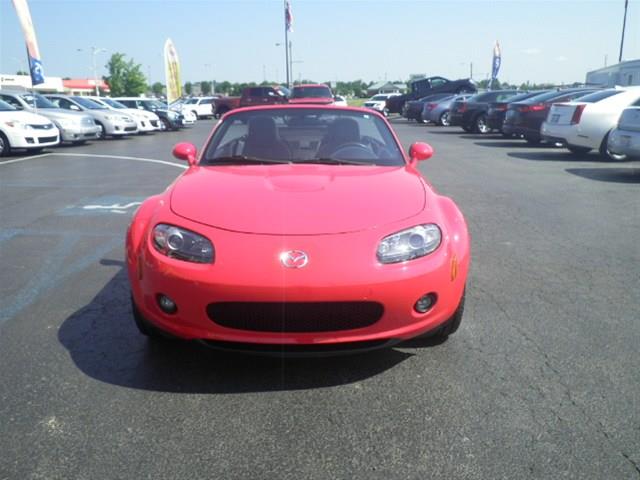 2006 Mazda MX-5 Miata Rt/10 Convertible