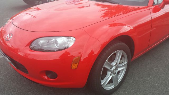 2006 Mazda MX-5 Miata 4dr 2.5L Turbo W/sunroof/3rd Row AWD SUV