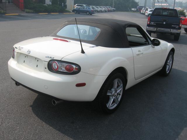 2007 Mazda MX-5 Miata Unknown