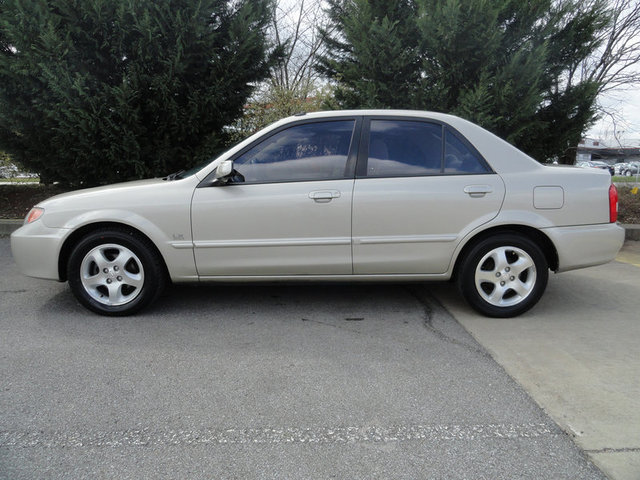 2001 Mazda Protege Convenience AWD