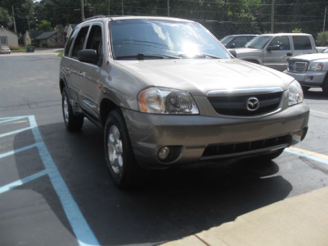 2002 Mazda Tribute SE Pickup 4D 5 1/2 Ft