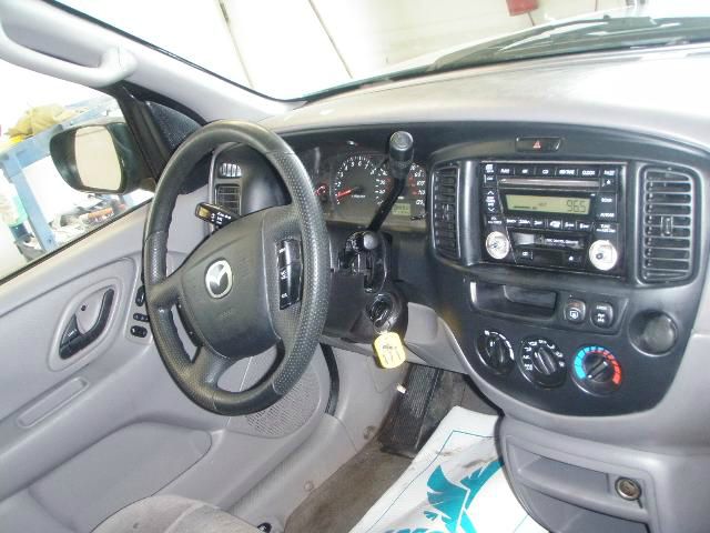 2002 Mazda Tribute LS Truck