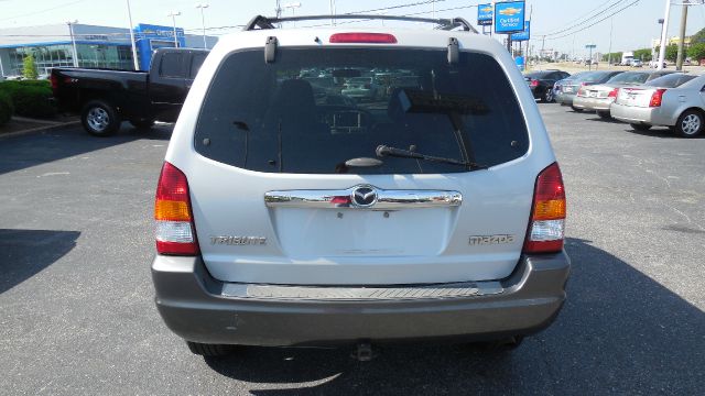 2003 Mazda Tribute LW2