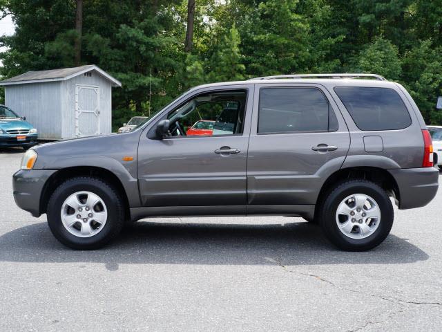 2004 Mazda Tribute LW2