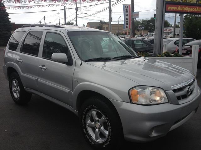 2005 Mazda Tribute XR