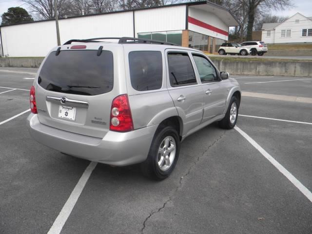 2005 Mazda Tribute XR