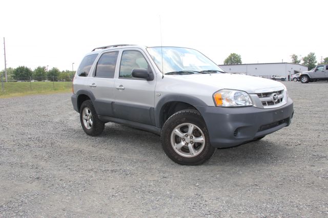 2005 Mazda Tribute Showtruck