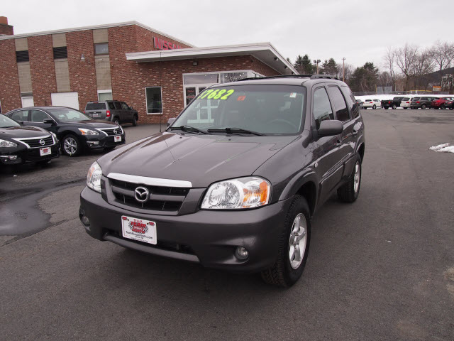 2005 Mazda Tribute XR