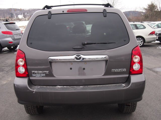 2005 Mazda Tribute XR