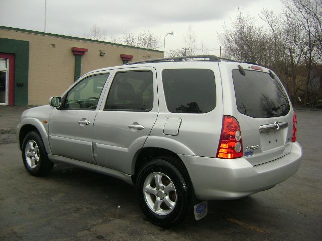 2005 Mazda Tribute XR