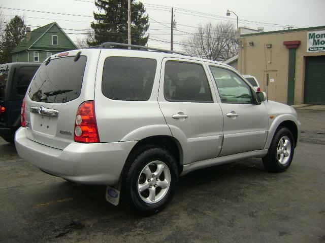 2005 Mazda Tribute XR