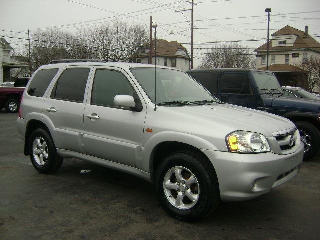 2005 Mazda Tribute XR