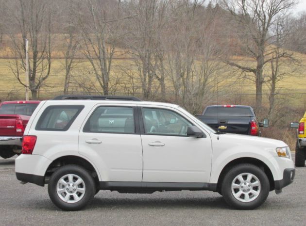 2010 Mazda Tribute 8 PSGR