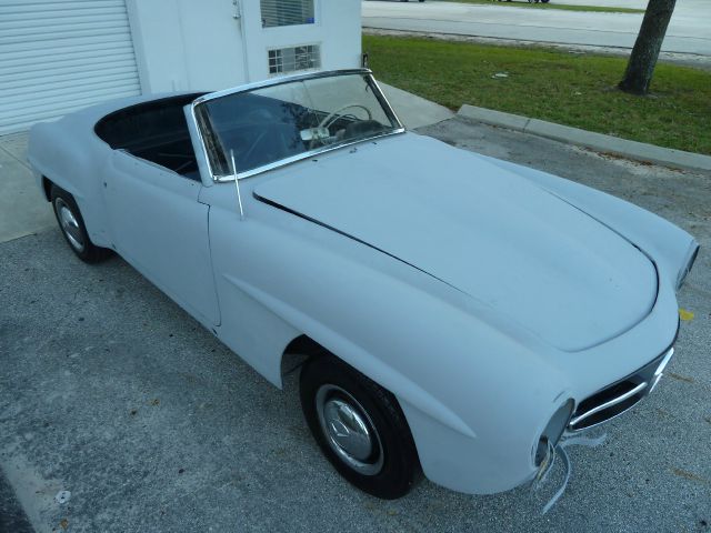 1957 Mercedes-Benz 190SL GT Premium