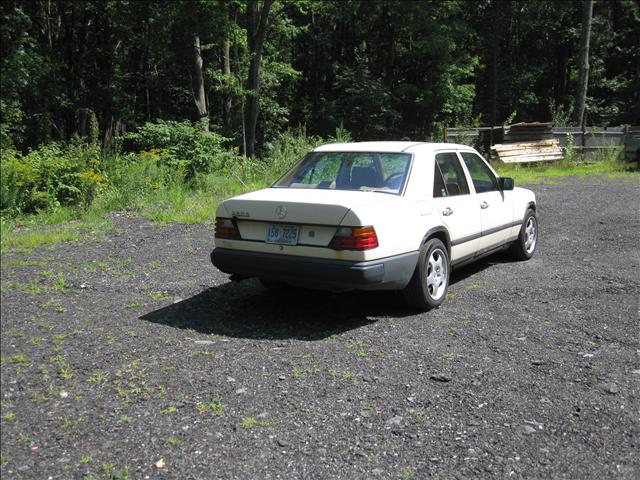 1989 Mercedes-Benz 260 Ex-lnav 4WD