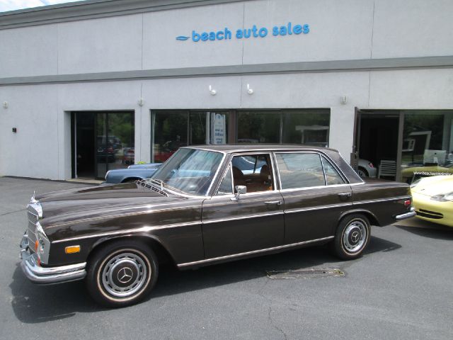 1973 Mercedes-Benz 280 Journey W/nav