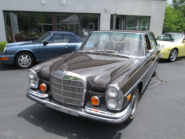 1973 Mercedes-Benz 280 Journey W/nav