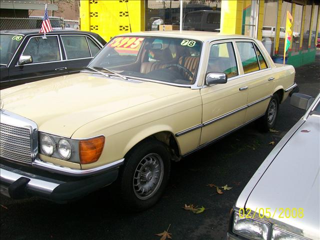 1978 Mercedes-Benz 300 Cl500 Coupe 2D